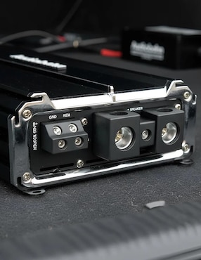Amplificador para auto Audiobahn potenza3k de 12 V