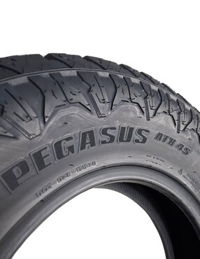 Set de llantas para auto Pegasus Atx 4s 265/70 R17