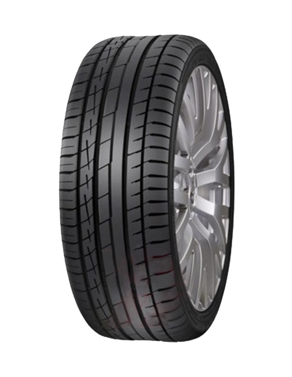 Llanta para auto Iota St68 295 / 40 R20 Llanta para auto Iota St68 295 / 40 R20
