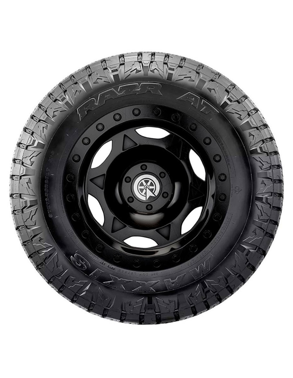 Llanta para auto Razr At-811 275 / 55 R20 2