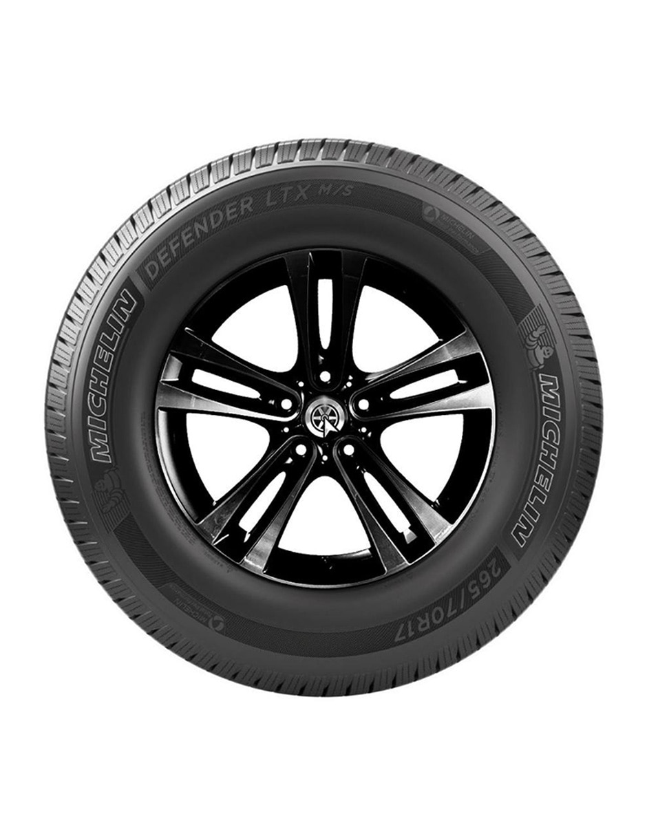 Llanta para auto 215 / 70 R16 2