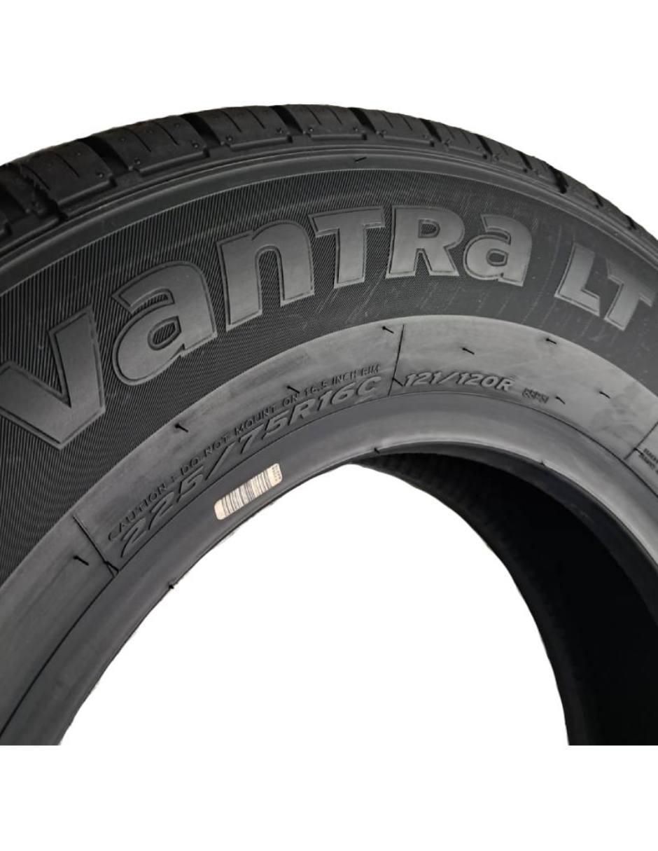 Llanta para auto Vantra 225/75 R16 4