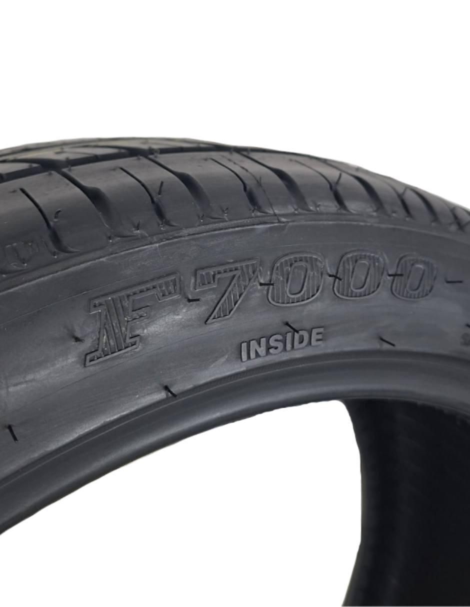 Llanta para auto F7000 235/40R18 2
