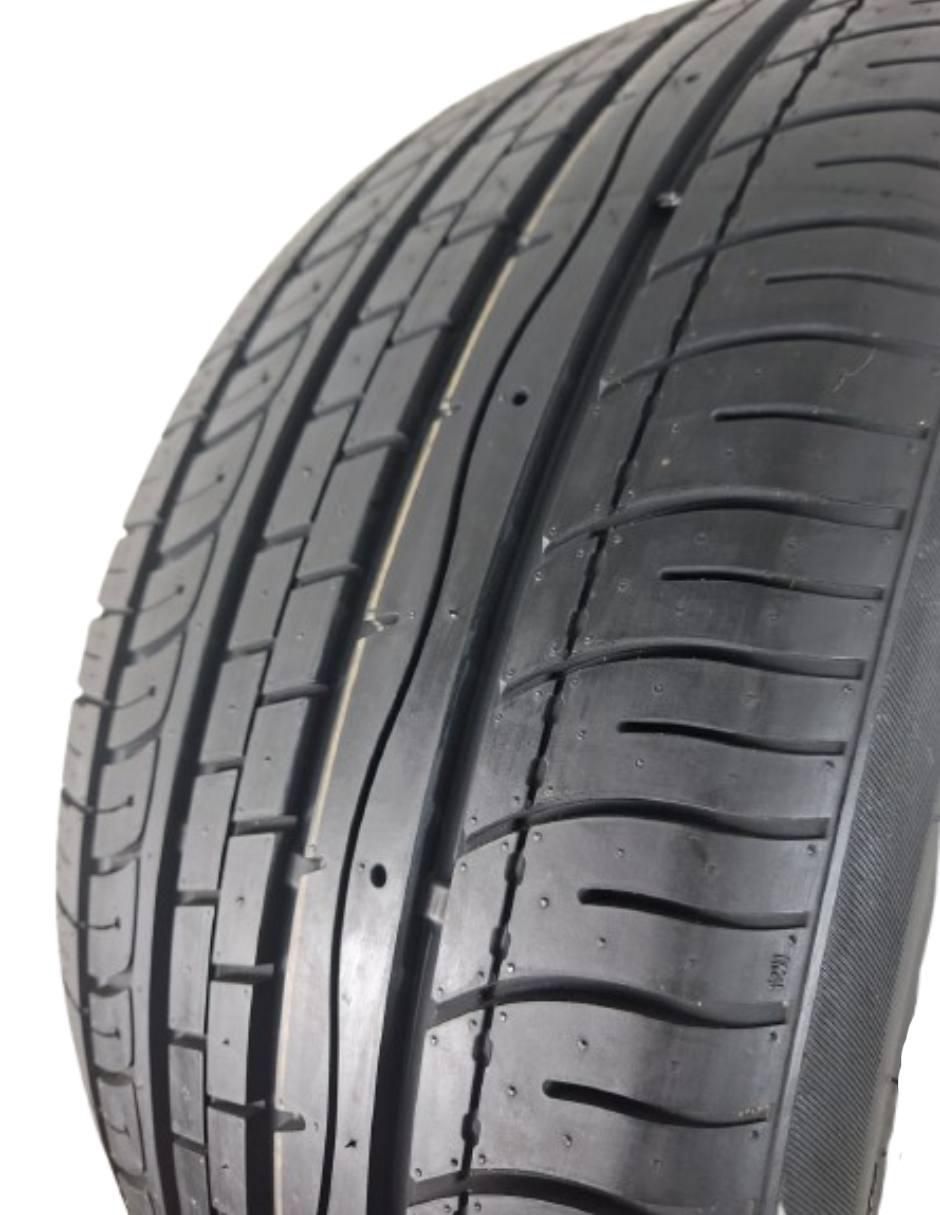 Llanta para auto F7000 305/35R24 4