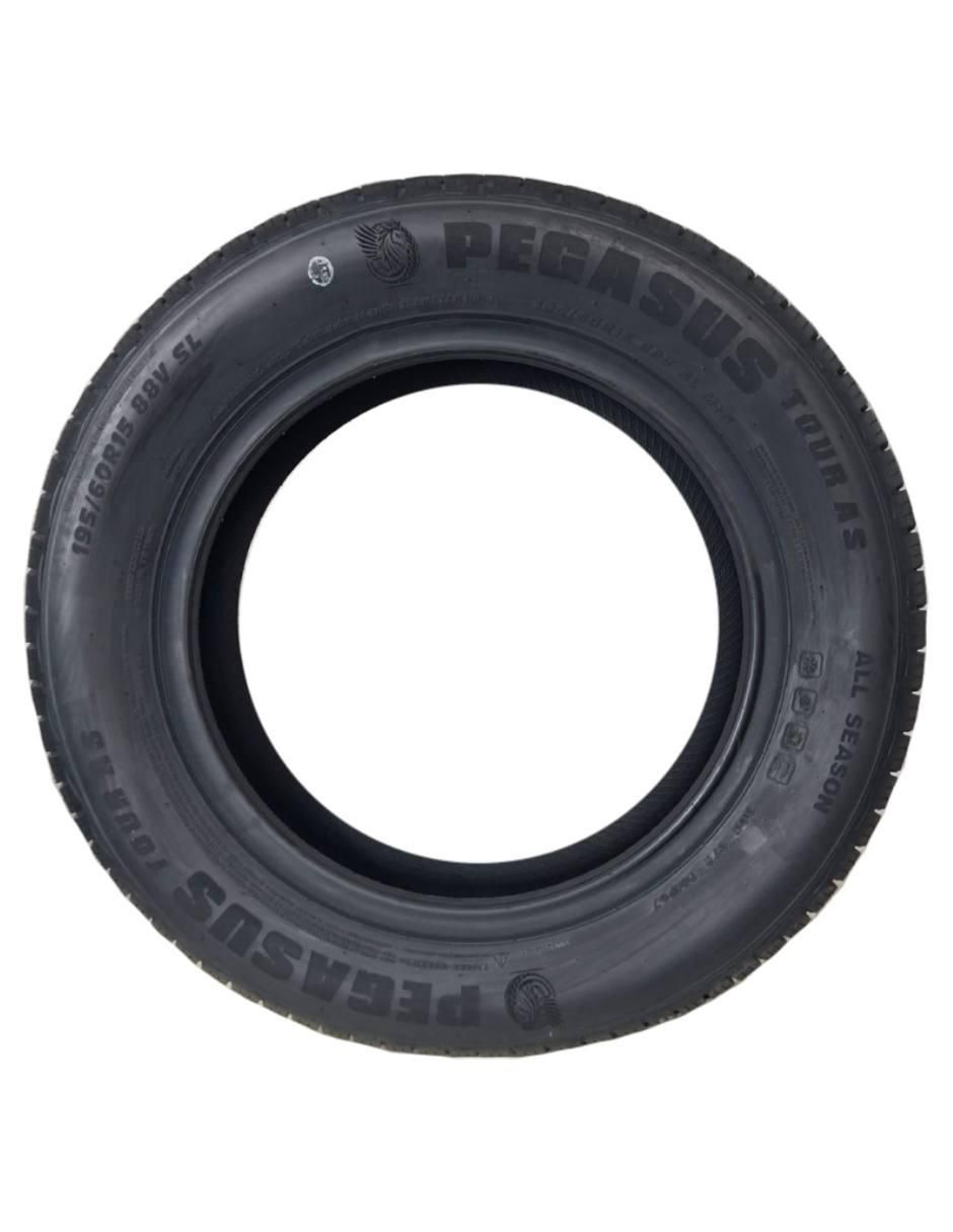 Set de llantas para auto Tour As 195/60 R15 3