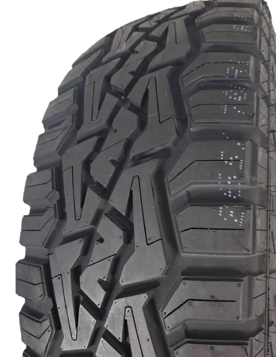 Set de llantas para auto Akventure 265/70 R17 2